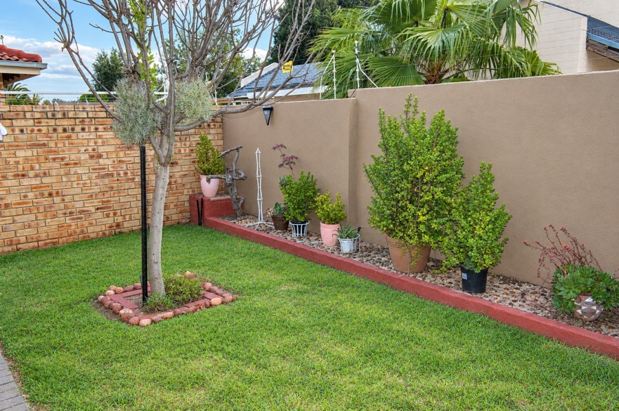 3 Bedroom Property for Sale in Flimieda North West